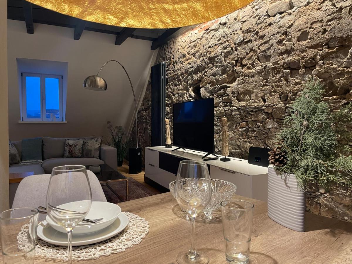 Voh Super Exklusives Loft, Zentral, Smart-Tv, Parkplatz Appartement Vohenstrauss Buitenkant foto