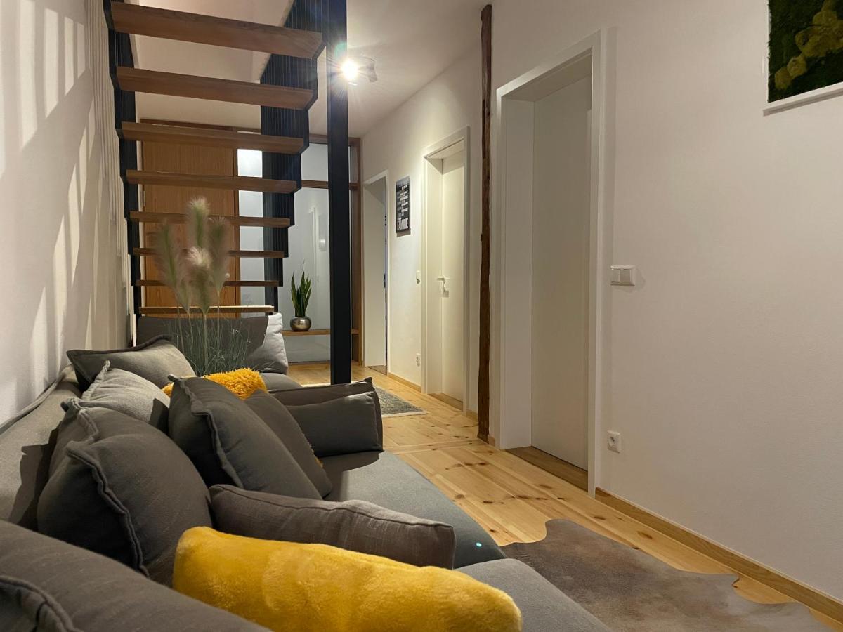 Voh Super Exklusives Loft, Zentral, Smart-Tv, Parkplatz Appartement Vohenstrauss Buitenkant foto
