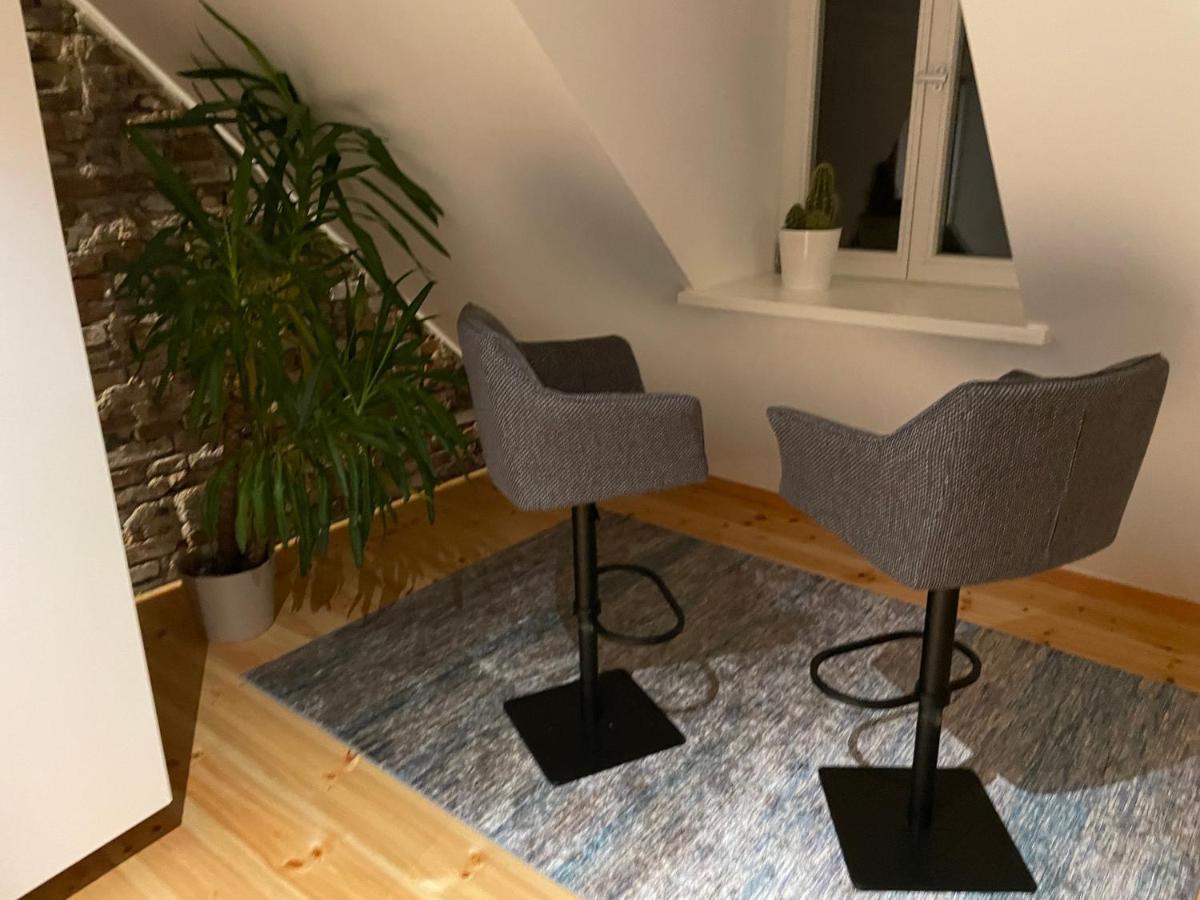 Voh Super Exklusives Loft, Zentral, Smart-Tv, Parkplatz Appartement Vohenstrauss Buitenkant foto