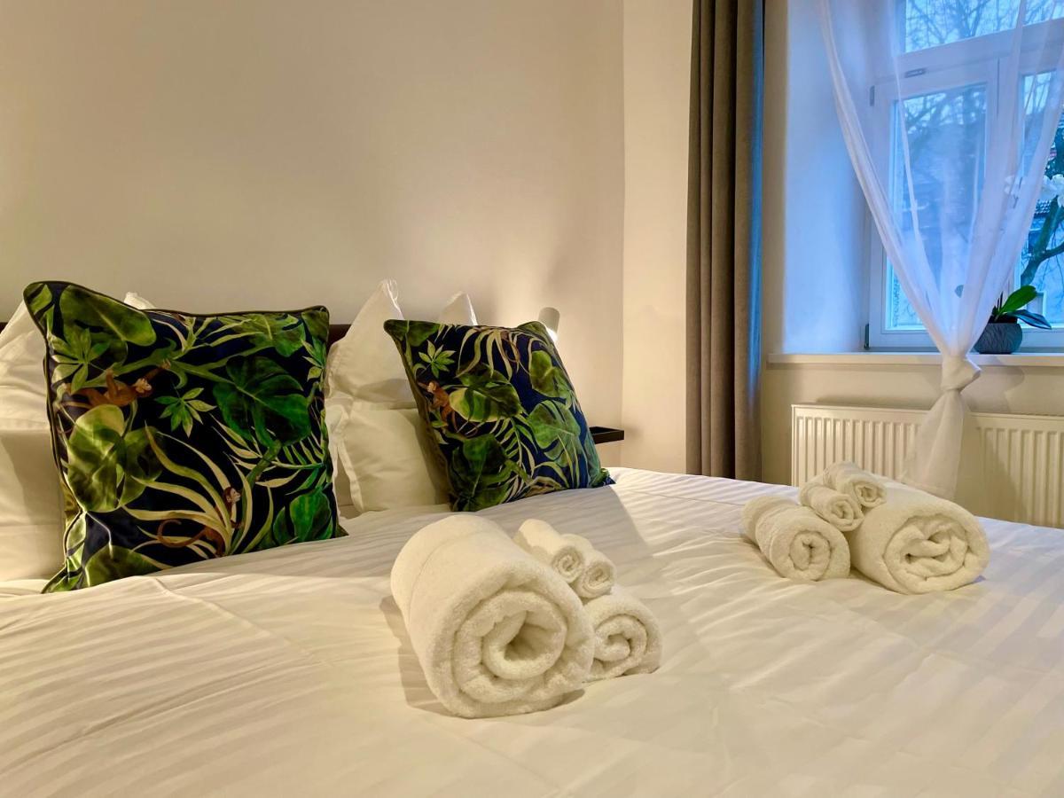 Voh Super Exklusives Loft, Zentral, Smart-Tv, Parkplatz Appartement Vohenstrauss Buitenkant foto