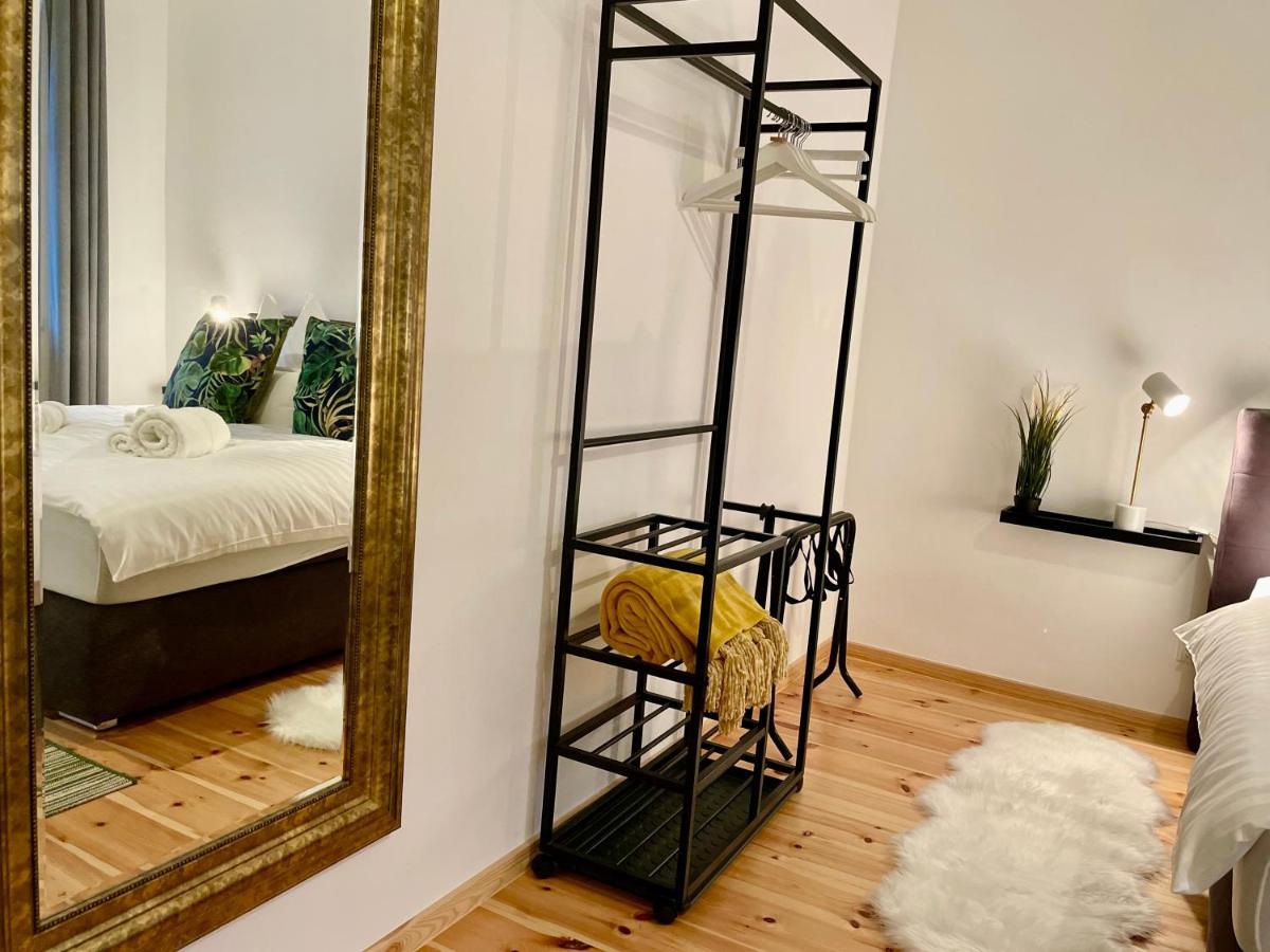 Voh Super Exklusives Loft, Zentral, Smart-Tv, Parkplatz Appartement Vohenstrauss Buitenkant foto